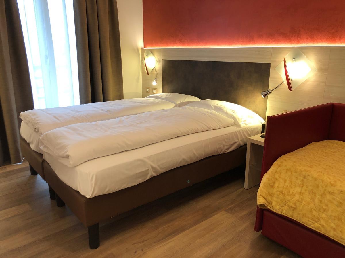 Hotel Garni Villa Magnolia Torbole Sul Garda Exterior foto